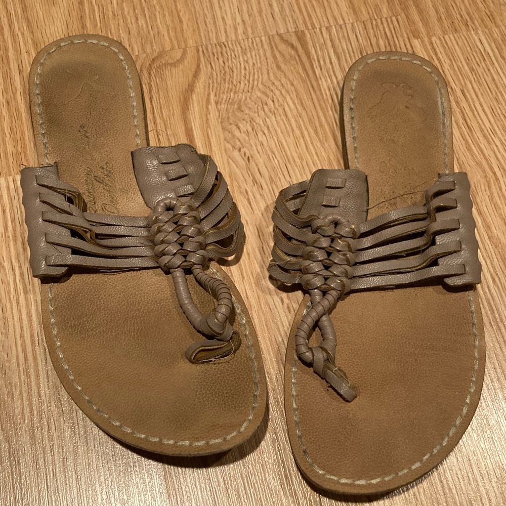 American Eagle braided sandals‎